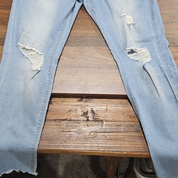 Light Blue Denim Jeans with Graphic Patch - Picture 3 of 6